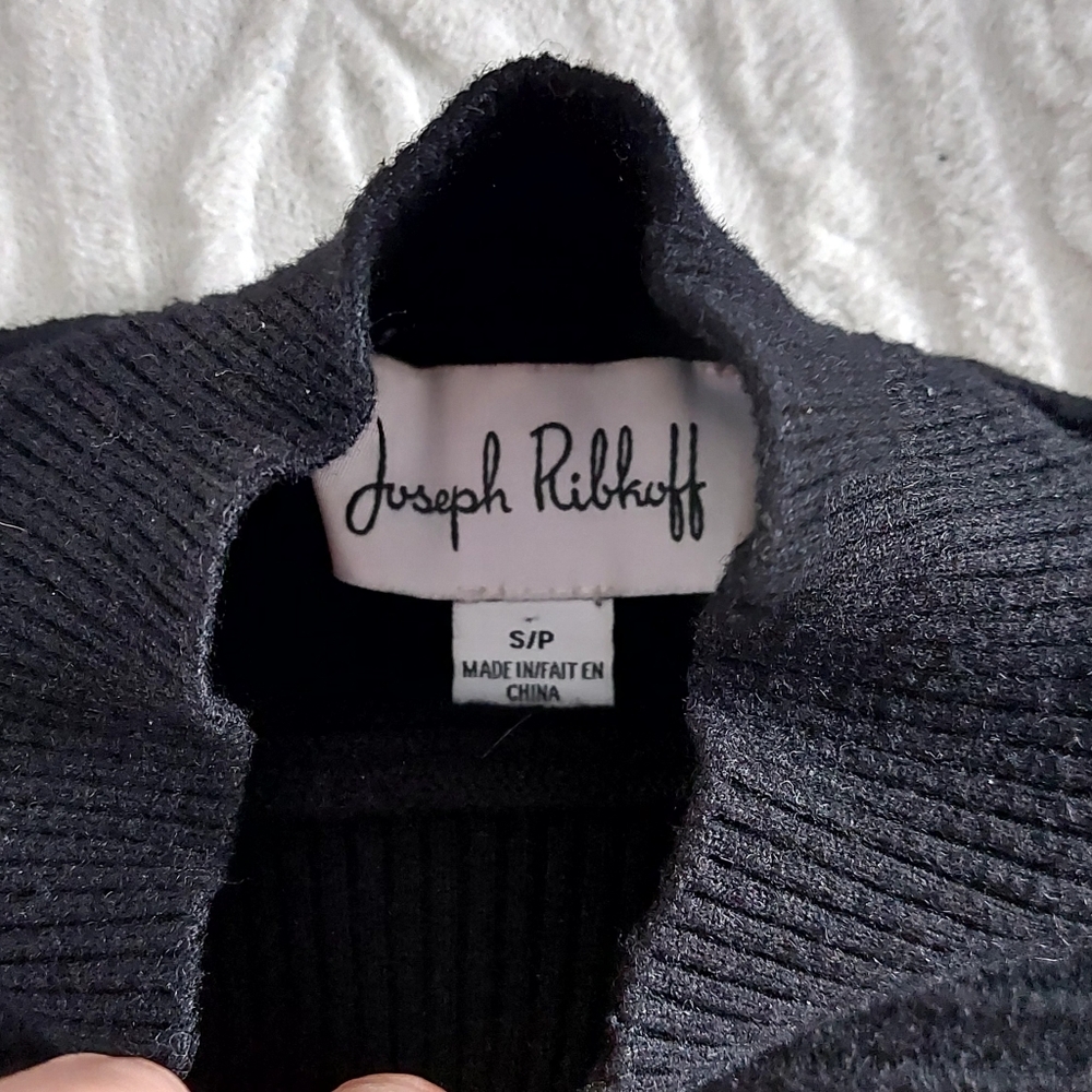 Joseph Ribkoff Elegant Black Knit Top.